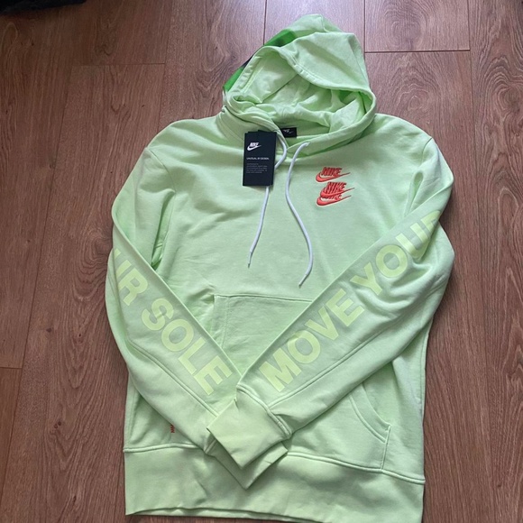 GLOW IN THE DARK SLEEVE NIKE WORLD TOUR HOODIE - Picture 5 of 7